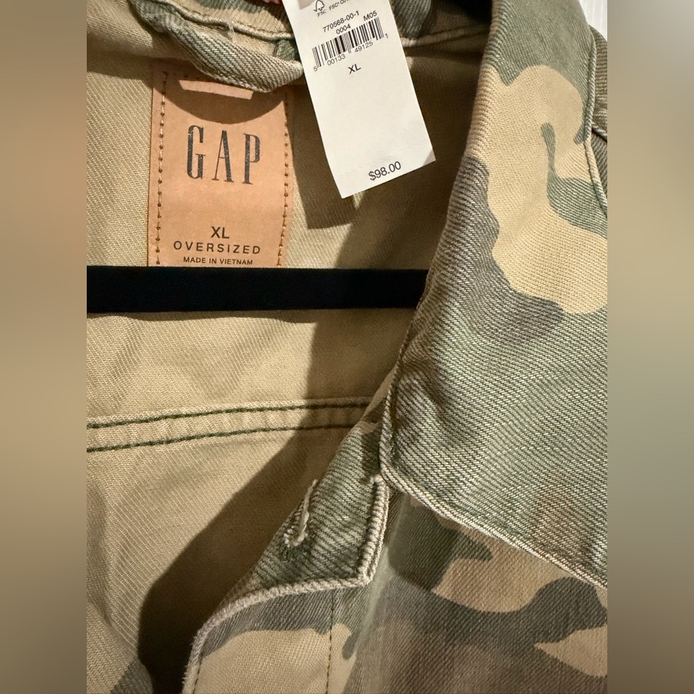 GAP Camo Icon Denim Jacket - Picture 4 of 5